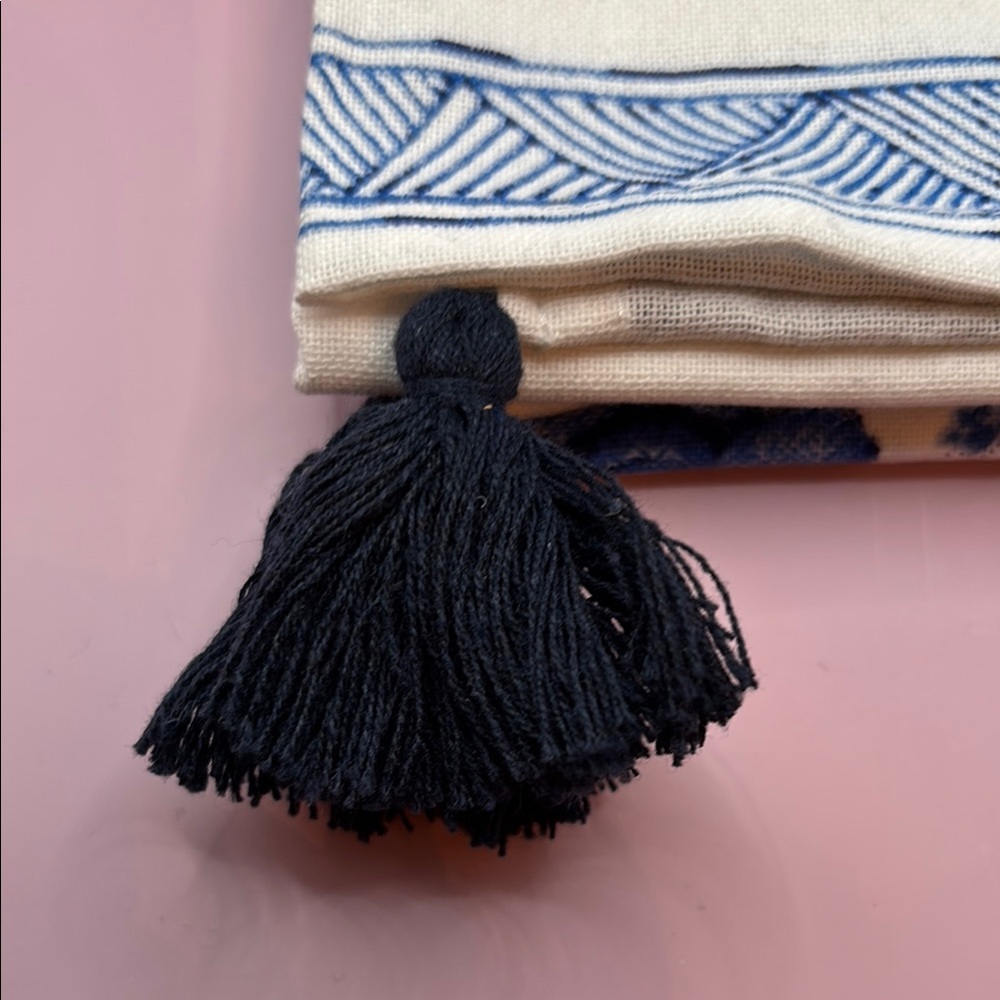 Two’s Company Blue &White Willow Dish Towels with Tassels - Set of 2 - Picture 4 of 11